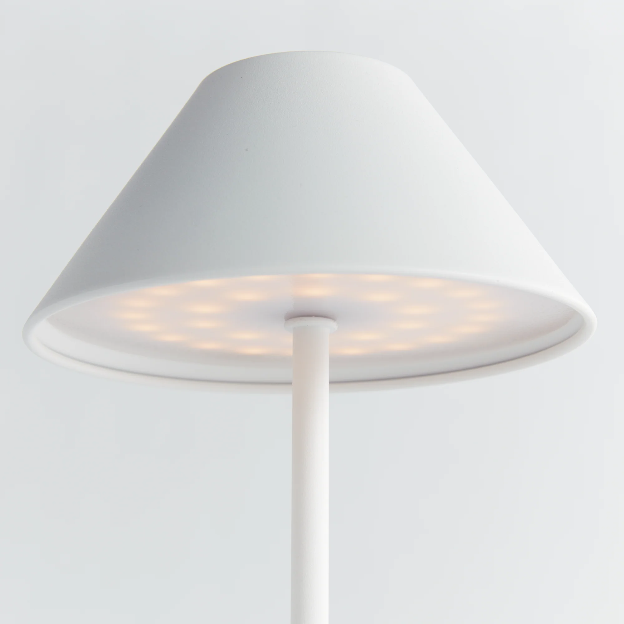 ALLUNA CORDLESS LED LAMP 10" - Image 6